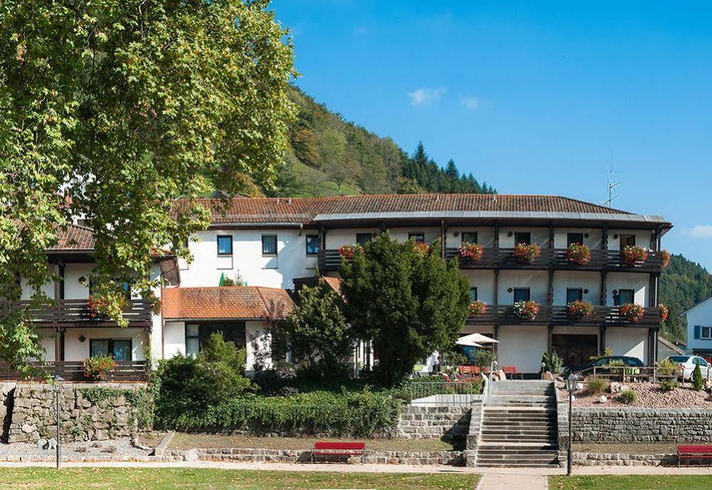 Kurgarten-Hotel Wolfach Bagian luar foto